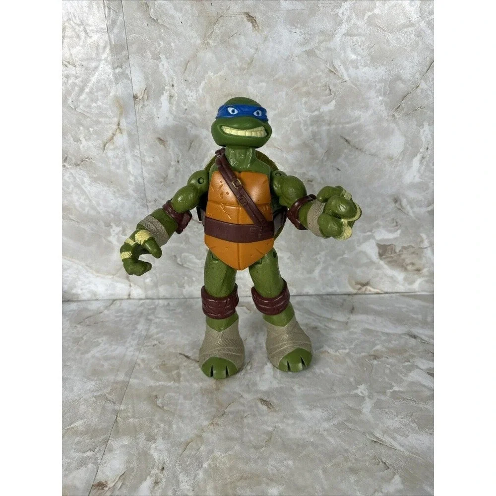 RARE Leonardo Teenage Mutant Ninja Turtle Size 10